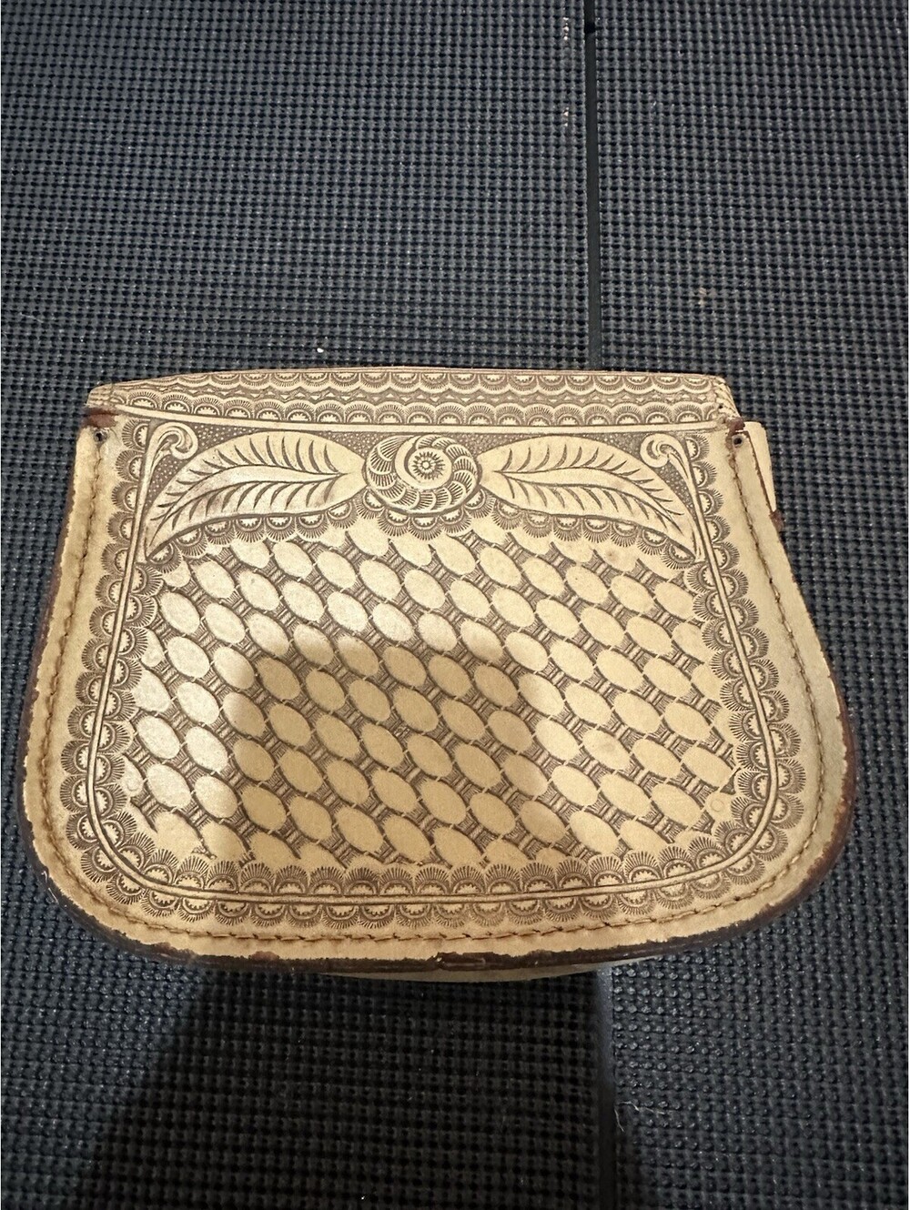 Vintage Tooled Leather Western Clutch Purse Floral Horseshoe Boho Bag - Picture 7 of 8